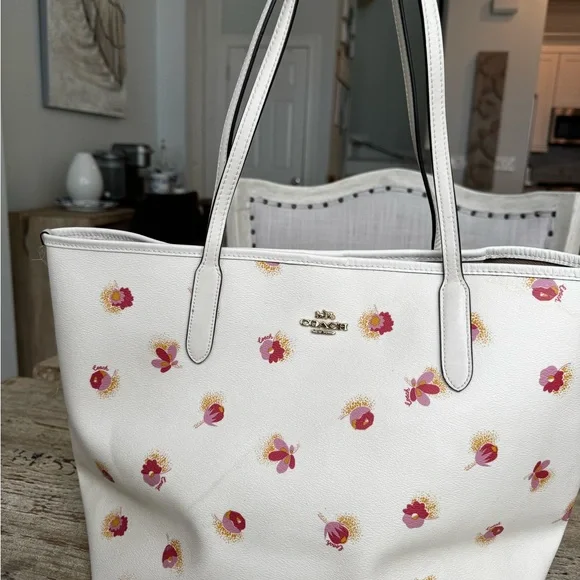 Coach Cream Leather Tote with Pink Floral Print - Picture 3 of 4